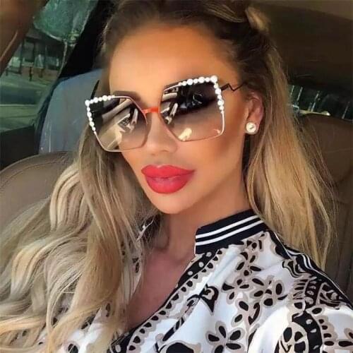 2021 New Luxury Pearl Sunglasses Women Brand Designer Oversized Square Sun Glasses Ladies Fashion Shades Oculos De Sol UV400