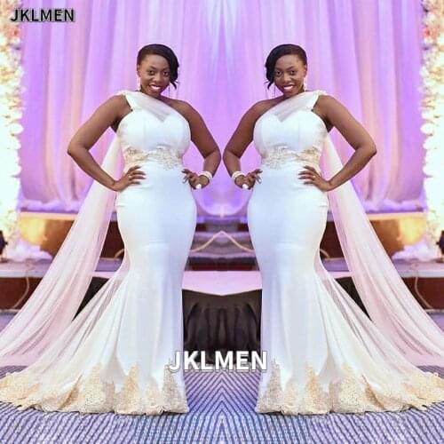 2021 Gold Lace One-shoulder Mermaid Wedding Reception Dress with Tulle Shawl Bridal Gown