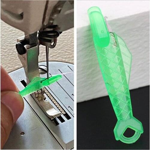 Mini Sewing Machine Needle Threader with Hook Plastic Stitch Insertion Tool Elderly Quick Automatic Changer Craft Accessories