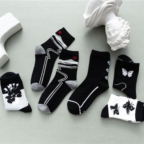 New Autumn Black and White Sports Women Socks Cotton Cute Winter Socks Women socks astronaut sports socks 2021