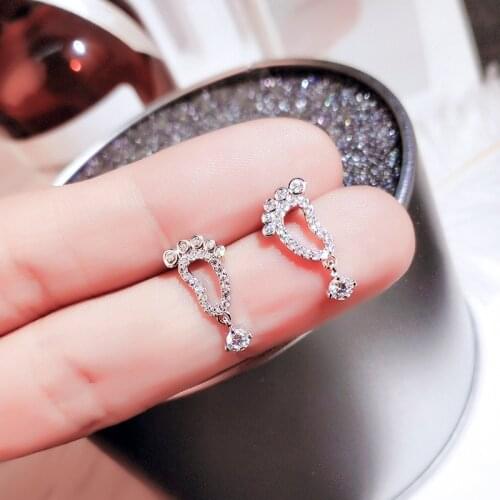 Famous Brand 925 Sterling Silver Stud Earrings Cartoon Classic Small Cute Simple Party Dinner Little Feet Foot Girlfriend Gift