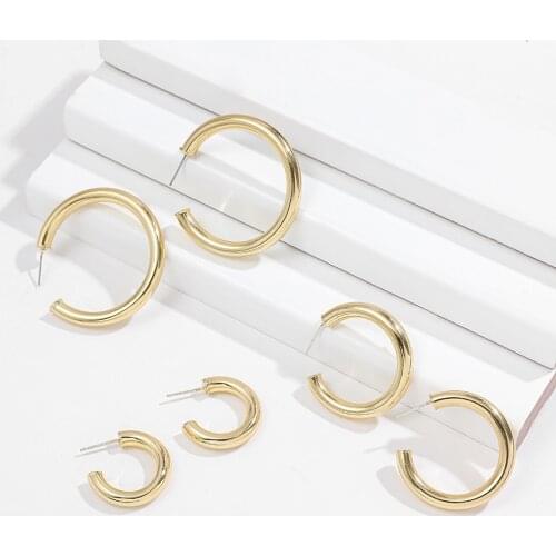 Simple Gold Color Chunky Round Hoop Earring for Women Trendy C Shape Big Circle Hoops Statement Earrings Punk Metal Jewelry Gift