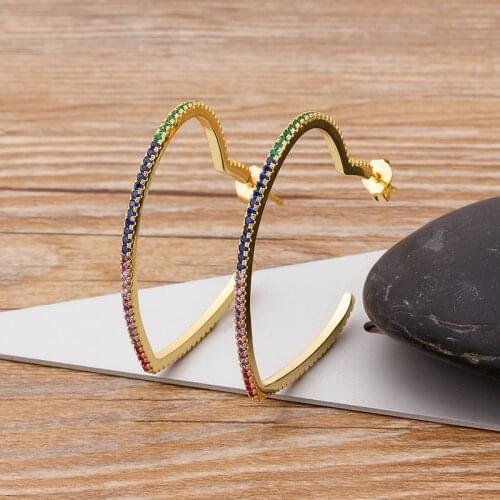 New Arrival Shiny Rhinestone Heart Hoop Earrings For Women Jewelry Fashion Ladys' Statement Earrings Accessories Charm Gifts