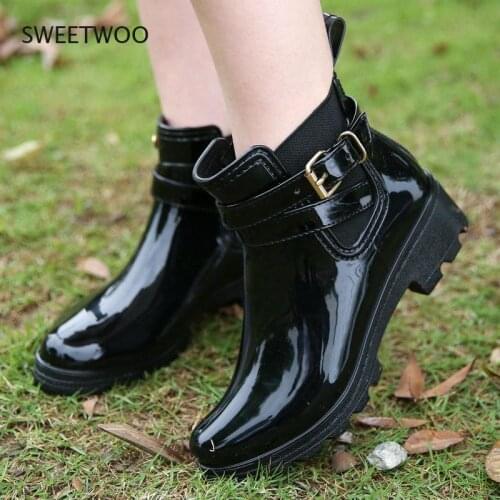 Women Pvc Rain Boots Ankle Waterproof Shoes Water Shoes Female Rubber Short Rainboots winter boots 2021