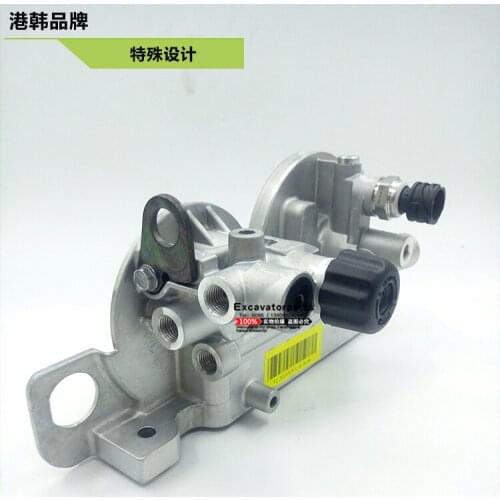 Free shipping Excavator Accessories EC360/460/480 Oil Lattice Seat Diesel Filter Base Hand Oil Pump