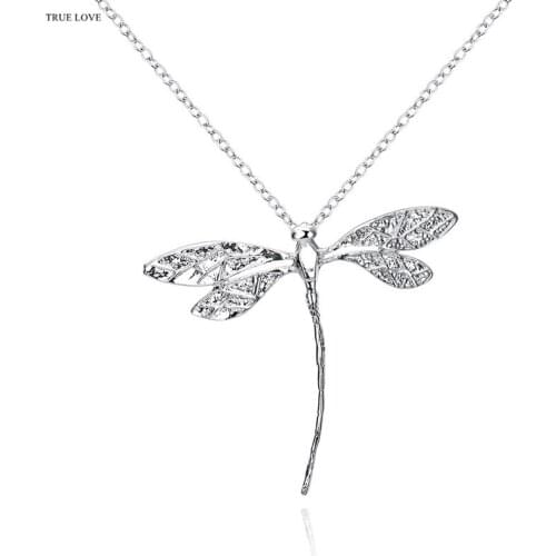 P076 low price Silver color dragonfly pendant necklace fashion jewelry beautiful cute dance gifts for women Top Quality