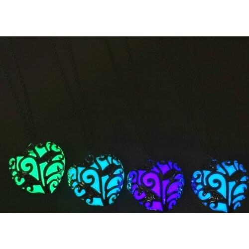 Luminous Hollow Glowing Stone Pendant Necklace Statement Choker heart shaped Necklace For Women Halloween Gifts 2018