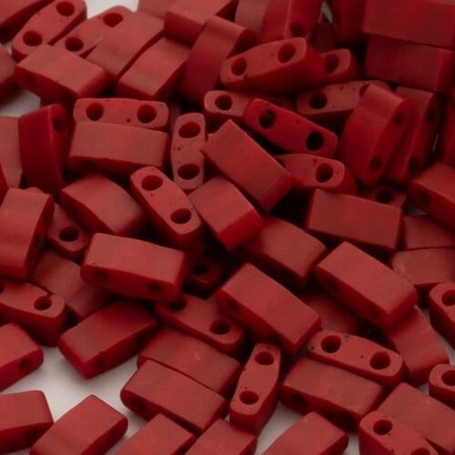 Taidian Miyuki half Tila Beads Непрозрачный красный bohostyle For Жемчужный браслет or party earring 3g/66pcs/5g/110pcs/bag