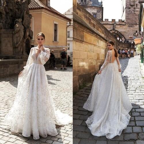 2021 Wedding Dresses V Neck Long Sleeves Lace Appliques Bridal Gowns Custom Made Backless Sweep Train A Line Wedding Dress