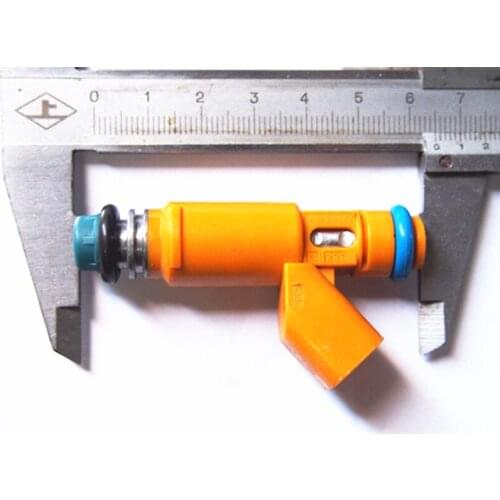 Fuel Injector 2W93-AA / 4526563 / 195500-4280 Fits For Land Rover and Jaguar 4.2L 4.4L V8 2003-2009