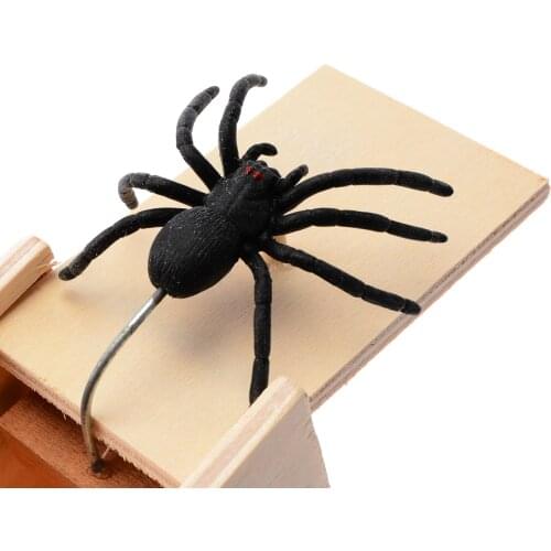 Halloween Joke Scary Spider Box Hilarious Prank Wooden Case Prop Fools Day Scary Box Child Kid Toy Party Festival Trick Favor