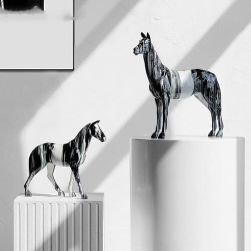 Nordic Light Luxury Horse Decoration Living Room Desktop Entrance Office Wine Cabinet Home Decoration Decoration