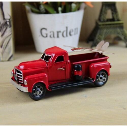 Zakka Vintage Die-cast Pick Up Car Model Metal Toys Cool Antique Mini Red Car Home Decoration Iron Craft