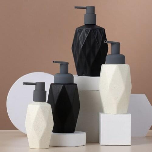 500ml Simple Style Ceramic Emulsion Bottles Portable Solid Color Latex Bottles Liquid Soap Dispensers Hotel Bathroom Decorations