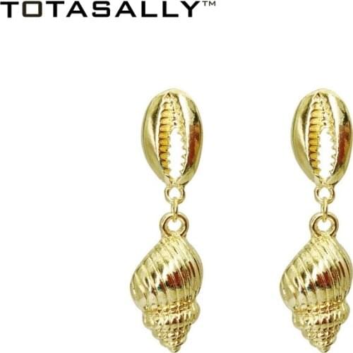 TOTASALLY lovely stylish designed golden alloy shell conch starfish dangle Earrings Womens party ocean drop Earrings Jewelry