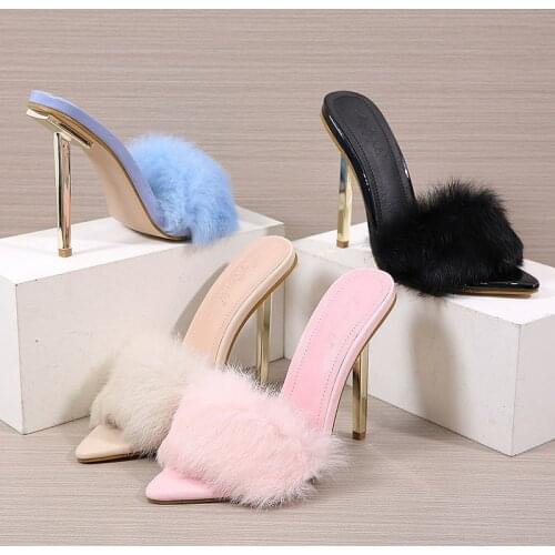 2021 New Summer Sexy Pointed Toe Fluffy Slippers Ladies Sandals Fashion Design Stiletto Heels Women Mules Shoes Fur Slides