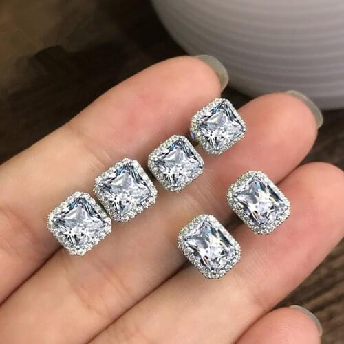 Huitan Gorgeous Green Cubic Zirconia Stud Earrings for Women Noble Wedding Party Earring Fine Birthday Gift Lady Fashion Jewelry