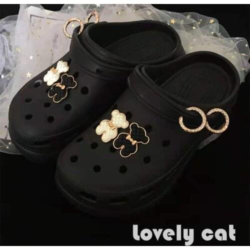 Croc Charms Cute Elegant Black and White Texture Bear Lovely Pearl Chain Bundle Decoration Shoe Flower Croc Charms Designer