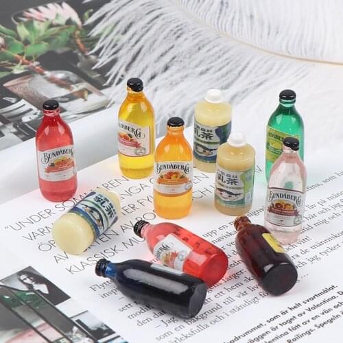 10Pcs 1/12 Dollhouse Miniature Resin Drink Bottle Simulation Wine Bottle Model Style Randomly Sent