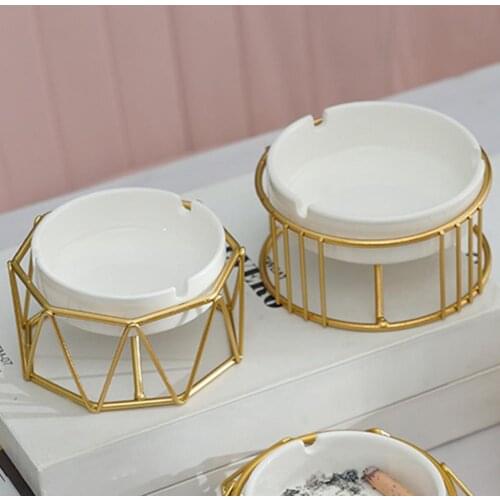 1 Set Ashtray Holder Ash Tray Eye-catching Heat Resistant Ceramic Desktop Ashtray with 3 Smoke Slots Set Office Ash Cup