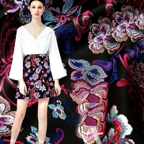 HLQON new arrival gold line yarn dyed brocade jacquard roser flower fabric for dress women clothing tissue patchwork 145cm width