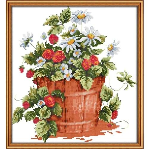 Strawberry cross stitch kit aida 14ct 11ct count print canvas stitches embroidery DIY handmade