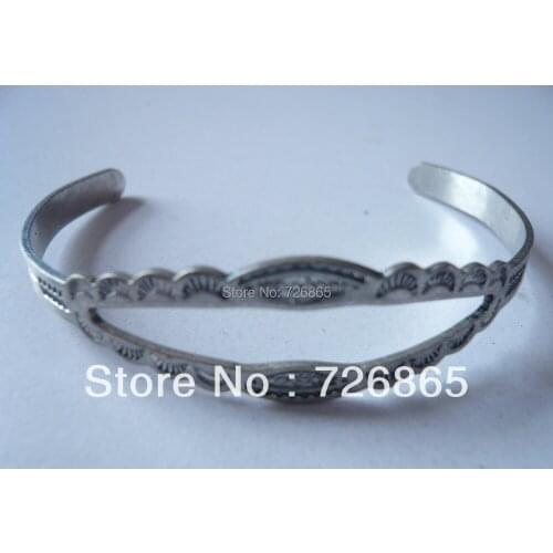 Retro Style Of Cuff Bangle,The Ancient Pattern Bracelet Designed For Women Free Shipping Wholesale