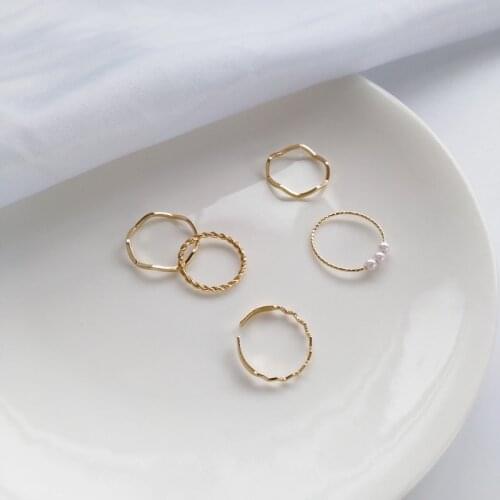 Hot Selling 5 pcs one Set Goden Color Rings Metal Round Weave Simulated Pearl Finger Rings For Women Jewelry Gifts