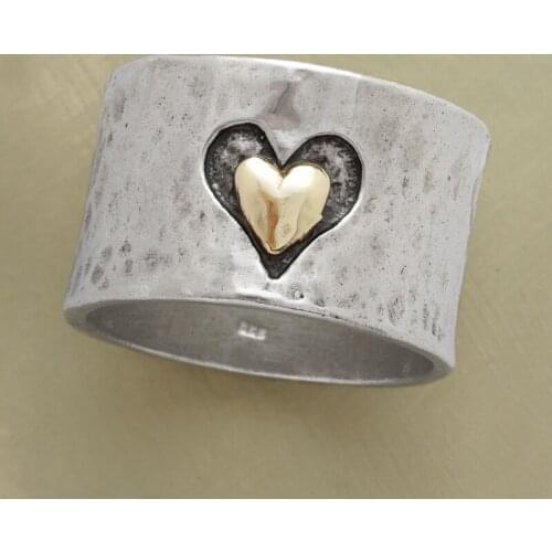 Retro Simple Design Big Gold Heart-shaped Ring Charming Womens Wedding Party Ring Accessories Fashion Couples Jewelry Gift