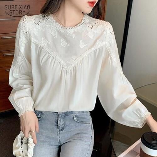 2021 Loose Long-sleeved All-match Shirt Slim Fashion White Hollow Stitching Blouse Embroidery Elegant O-neck Pleated Shirt 16843
