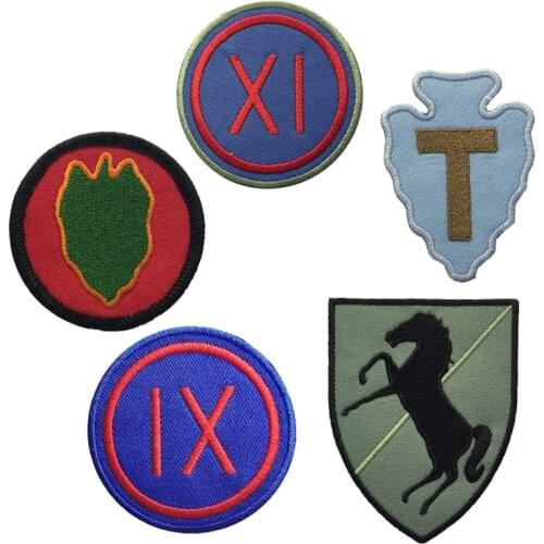 Cute Cartoon Embroidered Patches for Clothing Horse Badges Stripes Patch Stickers Round Patch Iron on Patches for Clothes