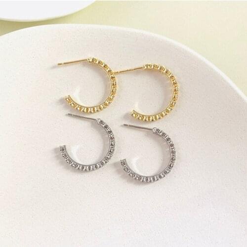Origin Summer Temperament C Shape Hoop Earring for Women Textured Rhinestone Silver Color Metallic Party Earring Jewellery