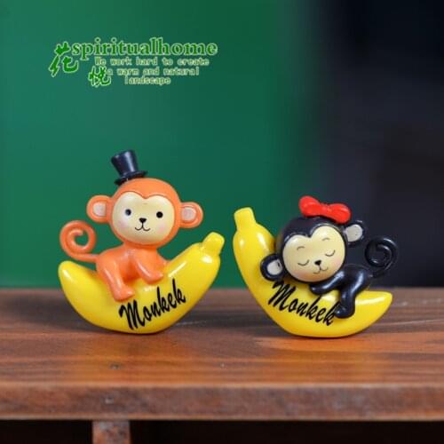 Banana Monkey Figurine Cake Decoration Moss Ornament Miniature Figures Resin Craft Cartoon Animal Statue Decor Gift Toy