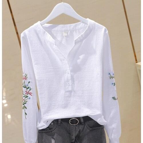 Wthie embroidery women t-shirts 2020 summer new long-sleeved v-neck solid lady female pulls all match plus size