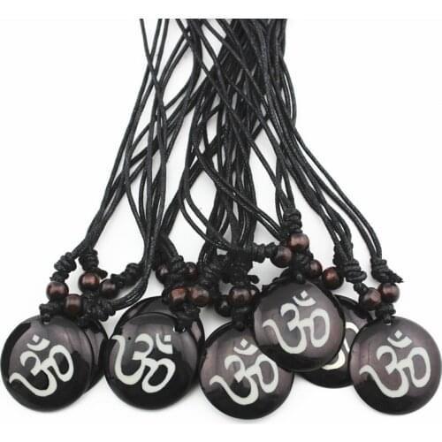 12pcs Resin Carving AUM OM Ohm Hindu Buddhist Hinduism Yoga India Pendant Necklace Amulet Lucky Gift Fashion Jewelry MN578