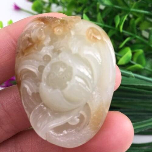 Natural and Tian Yu Bing Qing Yu Jie Lotus Pendant Pendant necklace sweater chain