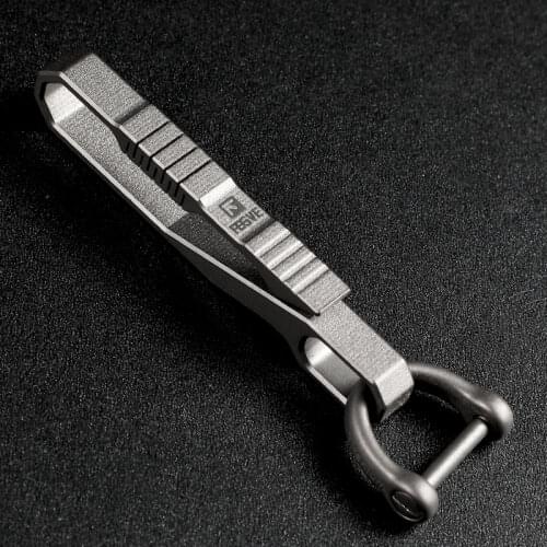 Titanium Durable Keychain Luxury Car Key Chain Waist Hanging Buckle Belt Dual Use Lightweight Key Ring Holder for Man Best Gift