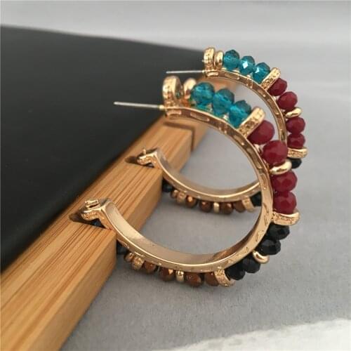 TRENDY GOLD COLOR PLATING COLORFUL BEAD STRAND CURVED STUD EARRINGS