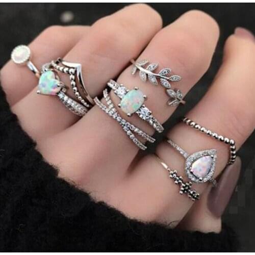 9 Pcs/Set Bohemian Carved Leaf Crystal Rings Set Fashion Gem Heart Water Drop Geometric Rings for Women Jewelry Accessories