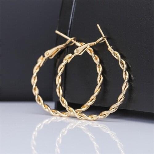 1Pair Metal Elegant Circle Hoop Earring Woman 2019 New Vintage Gold Color Punk Statement Earrings Accessories brincos E140