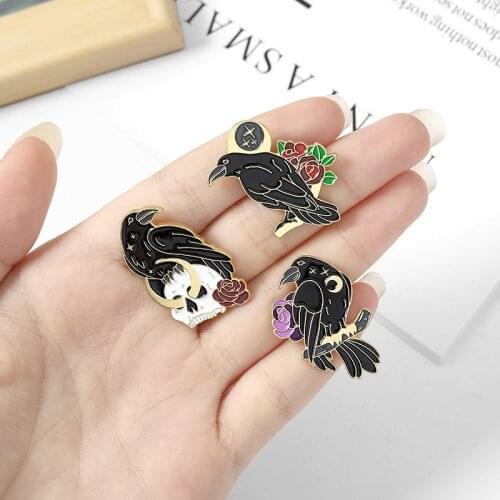 Cartoon Starry Raven Skull Punk Brooches Gothic Crow Enamel Pins Bag Clothes Lapel Pin Badge Dark Jewelry Gift for Friends Kids