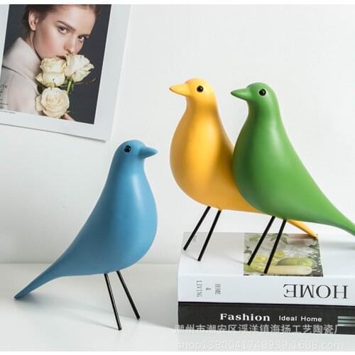 Wooden Bird Decoration Ornaments Artificial Bird Pigeon Figurine Statue Home Decoration for Living Room Mini Garden Accessories