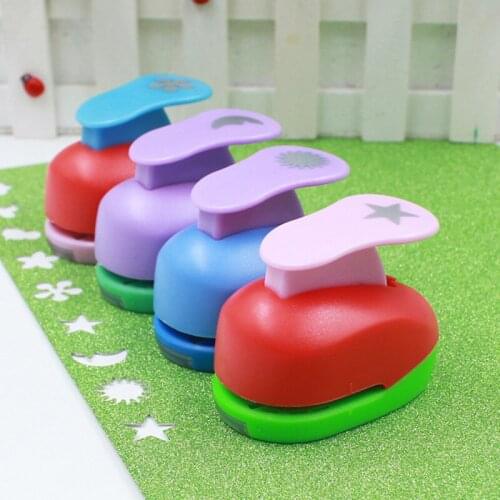 1.5cm Flower Paper Punch Scrapbook Punches Paper Cutter Card DIY Foam Paper Punch Hole Mini Hole Puncher