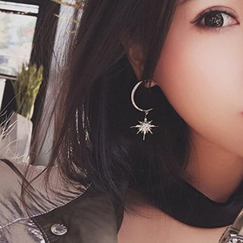 2020 New Star Moon Earrings Korean Version Asymmetrical High Sense Earrings Fashion Earrings Prevent Allergy Exquisite Ear Nail