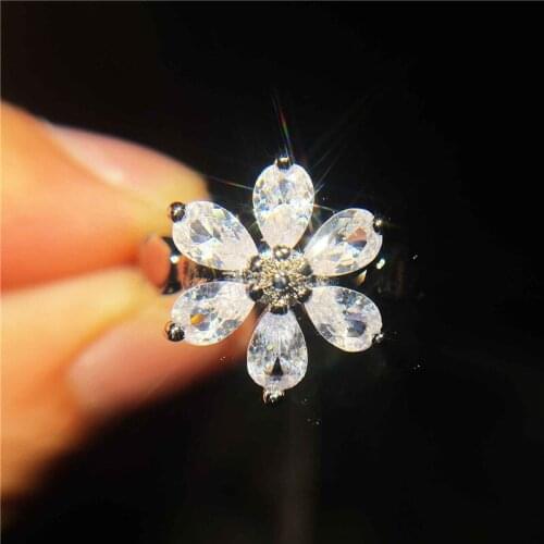 Female Luxury Crystal Stone Opening Ring Shining White Zircon Flower Ring Antique Silver Color Wedding Rings For Women Accessory