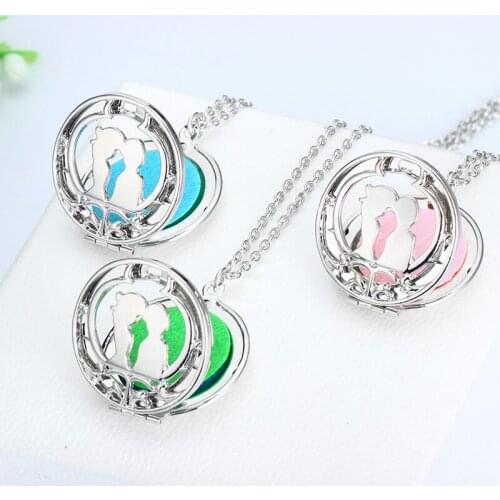1PCS With 5 Felt Pads Lovers Essential Oils Diffuser Pendant Necklace Women Choker Chain Aromatherapy Perfume Locket Jewelry