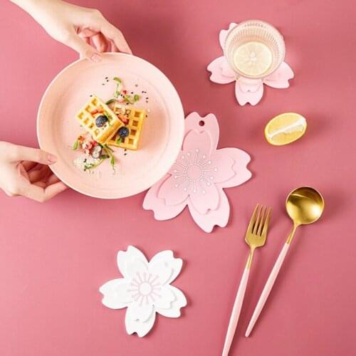 1PCS Japan Style Cherry Blossom Heat Insulation Table Mat Family Office Anti-skid Tea Cup Milk Mug Coffee Cup Coaster