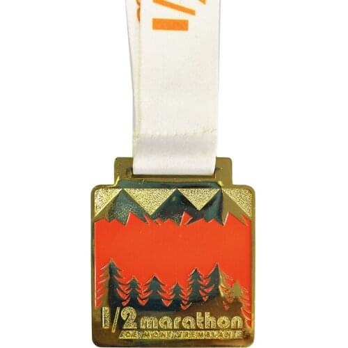 Zinc Alloy sports marathon medal in shiny gold finish