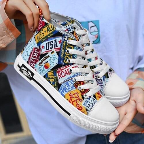 Graffiti Shoes Women Spring Summer Men Shoes Fashion Casual Shoes Woman Breathable Canvas Women Shoes High Top Vulcanized shoes