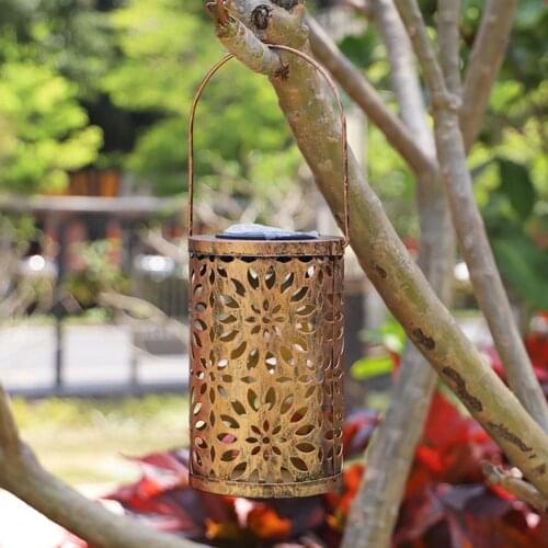 Hanging Solar Lantern Hollowed-out Flower Pattern Projection Lantern Light Wrought Iron Waterproof LED Garden Light for Outdoor